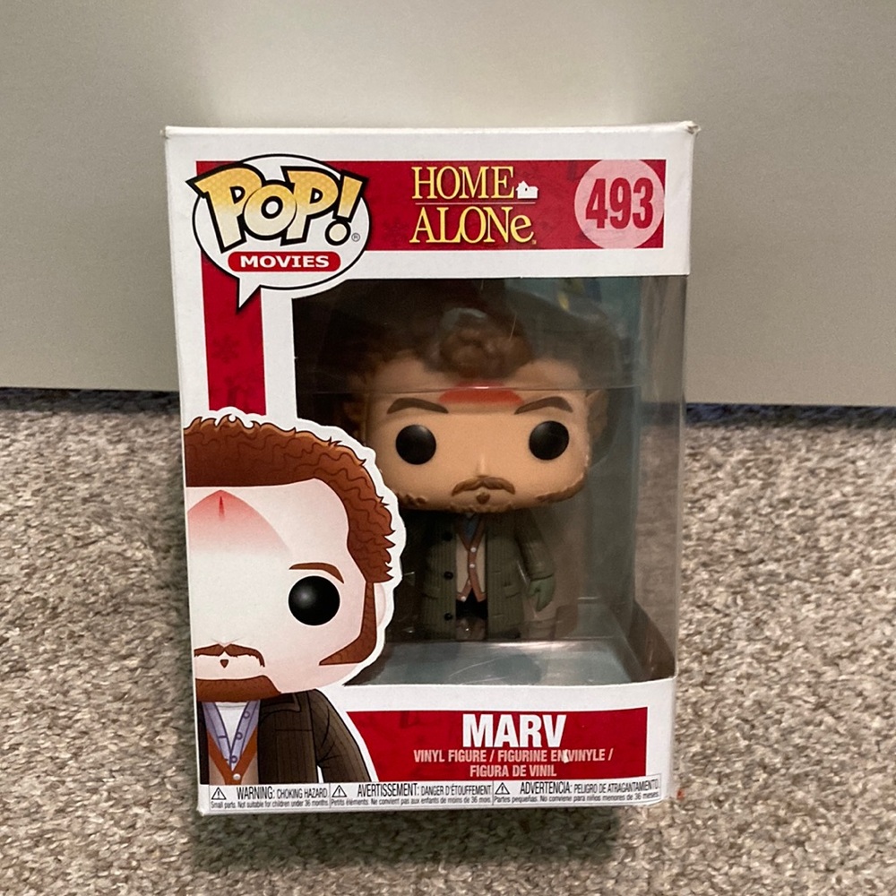 Home alone vinyl figure